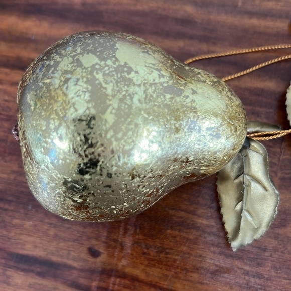 Gold foiled pear ornament - Picture 9 of 11